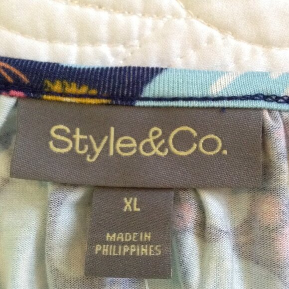 NWT Style & Co, "XL" Blue Floral Blouse, Ribbing, Bell Sleeves, Bohemian, V neck - Picture 3 of 7